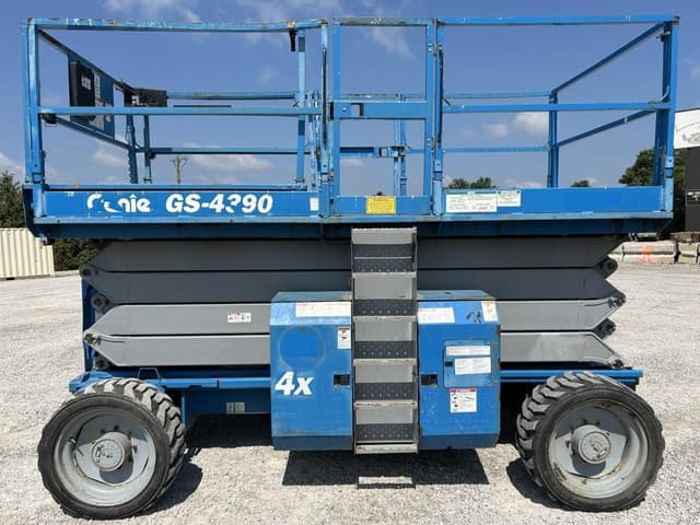 Image of Genie GS4390RT equipment image 3