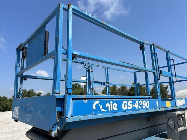 Image of Genie GS4390RT equipment image 4