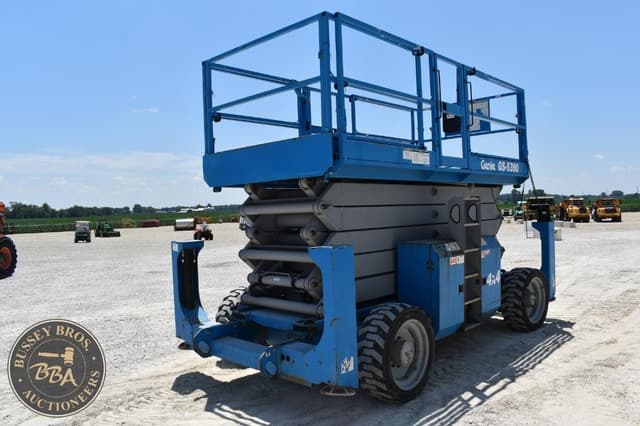 Image of Genie GS-5390 equipment image 4
