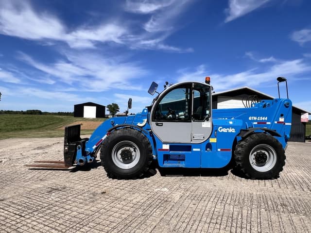 Image of Genie GTH1544 equipment image 2