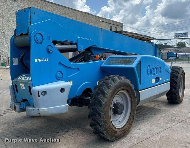 Image of Genie GTH-844 equipment image 4