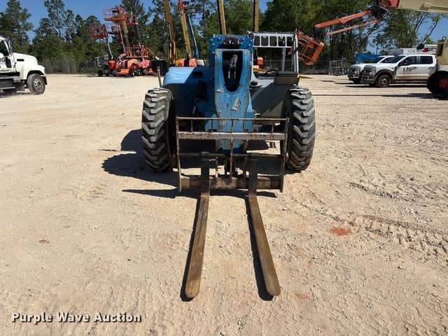 Image of Genie GTH-844 equipment image 1