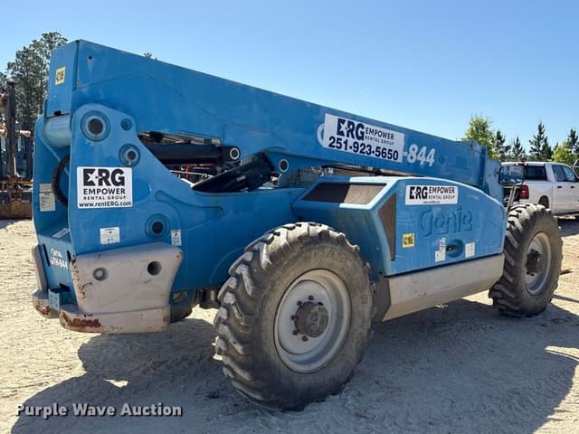 Image of Genie GTH-844 equipment image 4