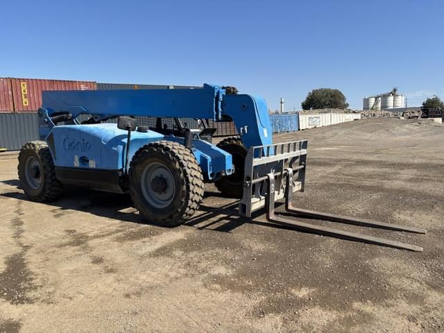 Image of Genie GTH-844 equipment image 1