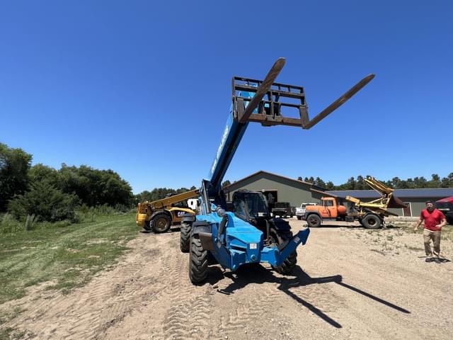 Image of Genie GTH1056 equipment image 1