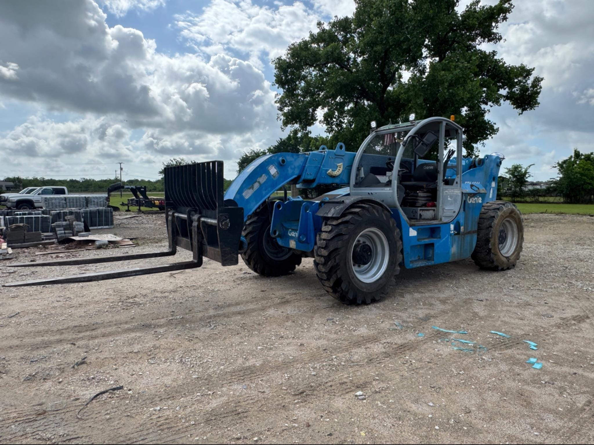 2014 Genie GTH1544 Equipment Image0