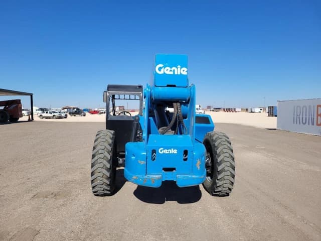 Image of Genie GTH844 equipment image 3