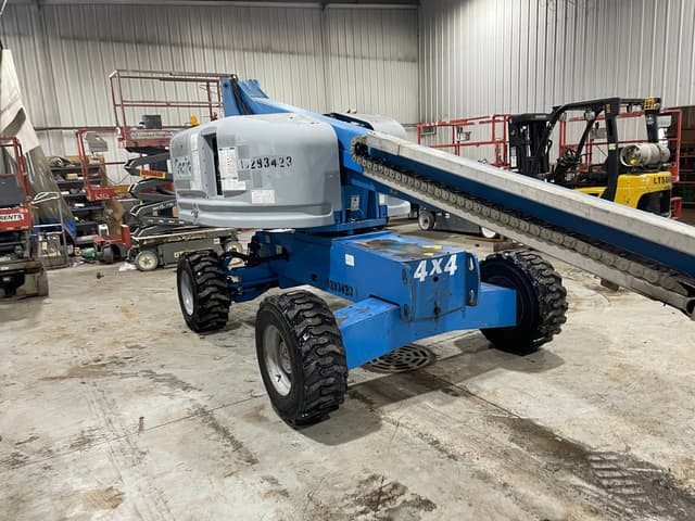 Image of Genie S-40 equipment image 4