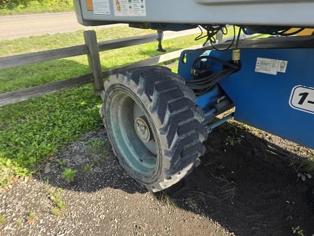 Image of Genie S-65 equipment image 4