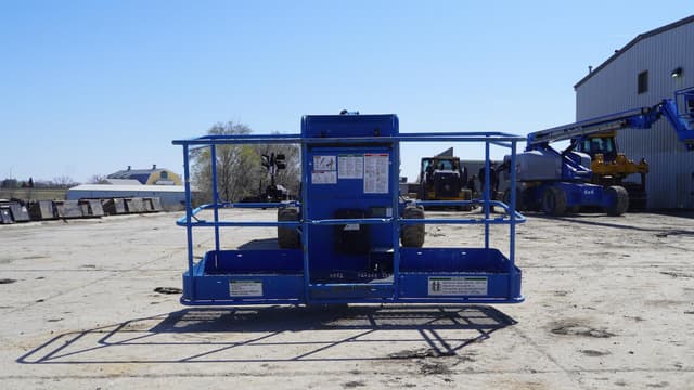 Image of Genie S-45 equipment image 2