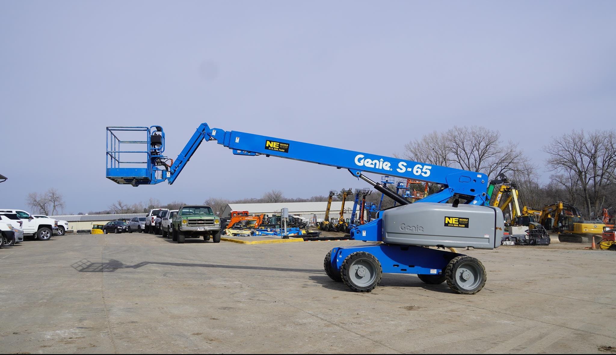 2014 Genie S-65 Equipment Image0