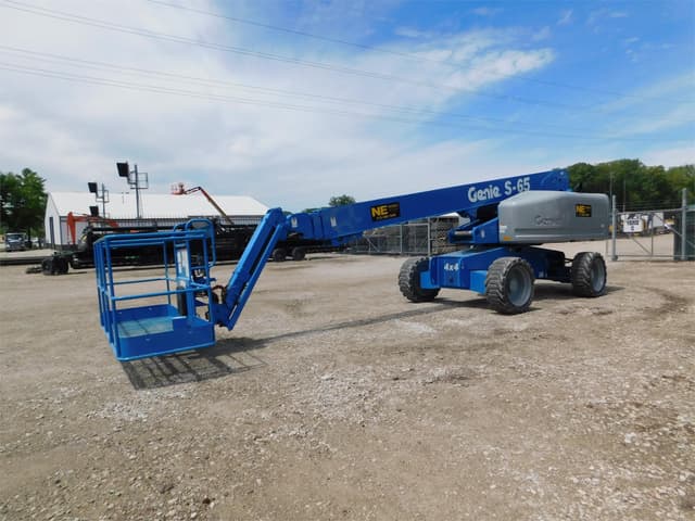 Image of Genie S65 equipment image 2