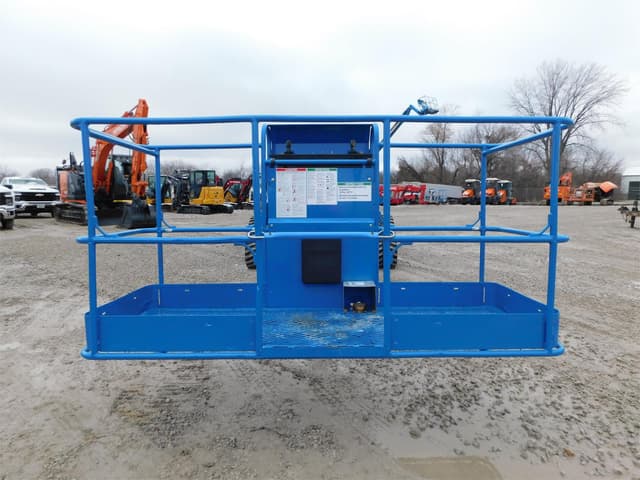 Image of Genie S-65 equipment image 3