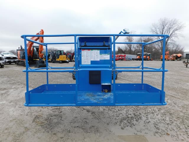 Image of Genie S-65 equipment image 3