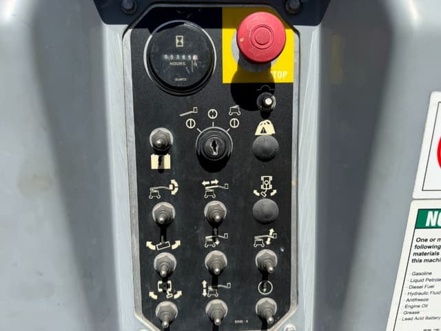 Image of Genie Z34/22N equipment image 4