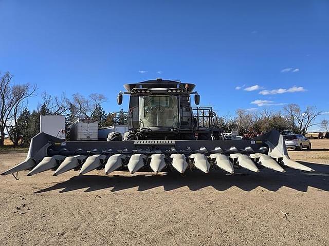 Image of Gleaner 3000 equipment image 2