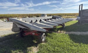 2014 Gleaner 3000 Image