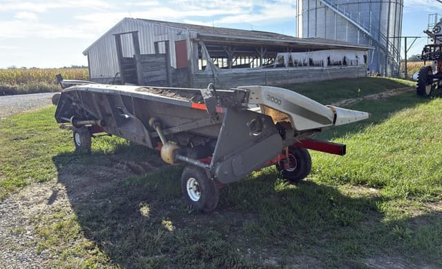 Image of Gleaner 3000 equipment image 1