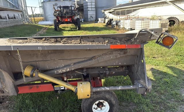 Image of Gleaner 3000 equipment image 4