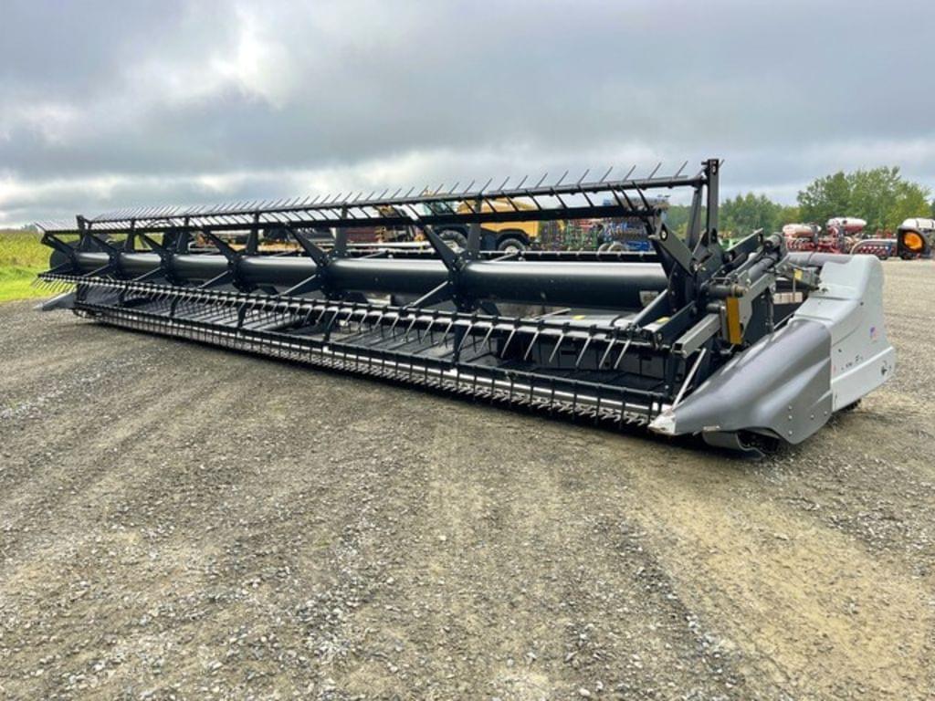 Image of Gleaner 9250 Primary image