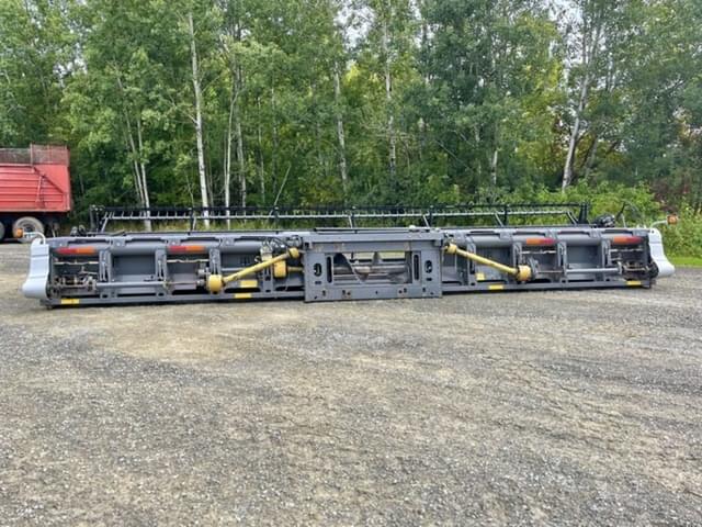 Image of Gleaner 9250 equipment image 3