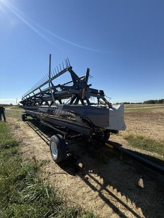 Image of Gleaner 9250-35 equipment image 1