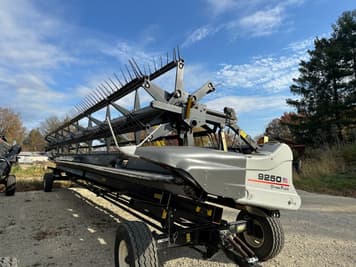 Main image Gleaner 9250