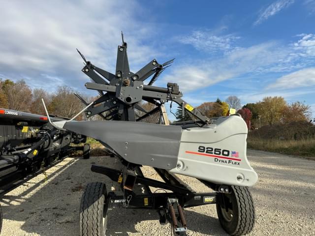 Image of Gleaner 9250 equipment image 1