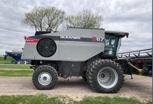 2014 Gleaner S67 Image