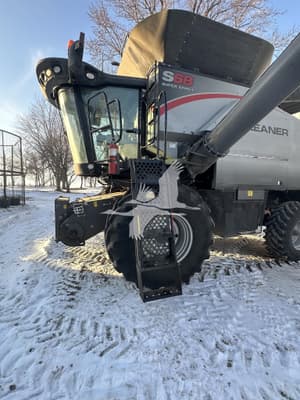 2014 Gleaner S68 Image