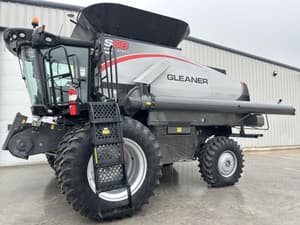 2014 Gleaner S68 Image