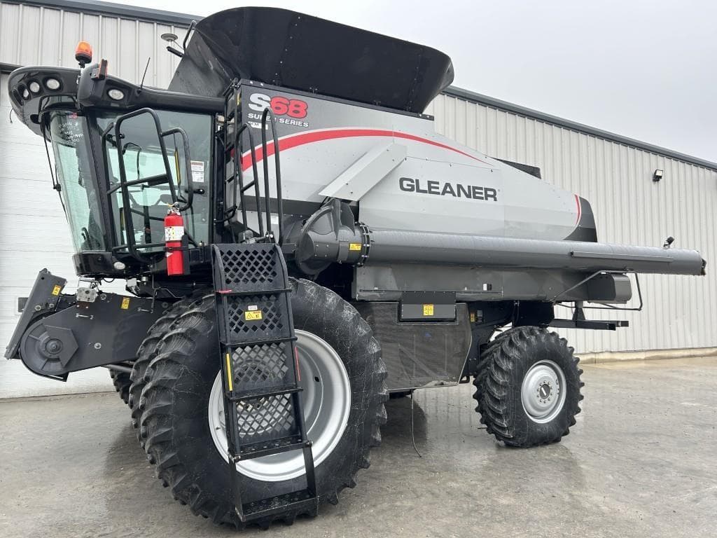 Image of Gleaner S68 Primary image