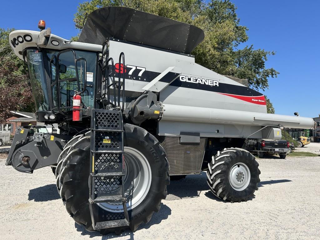 Image of Gleaner S77 Primary image