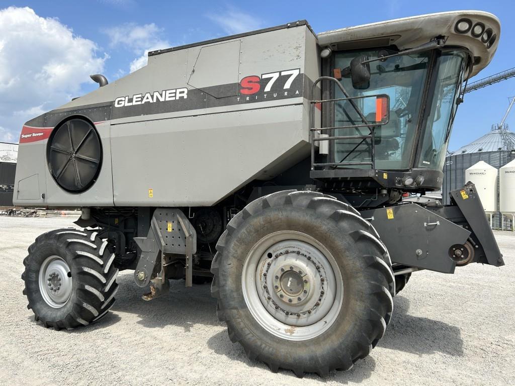 Image of Gleaner S77 Primary image