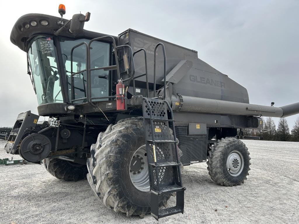 2014 Gleaner S78 Equipment Image0