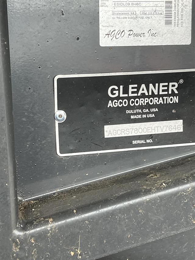 Image of Gleaner S78 equipment image 4