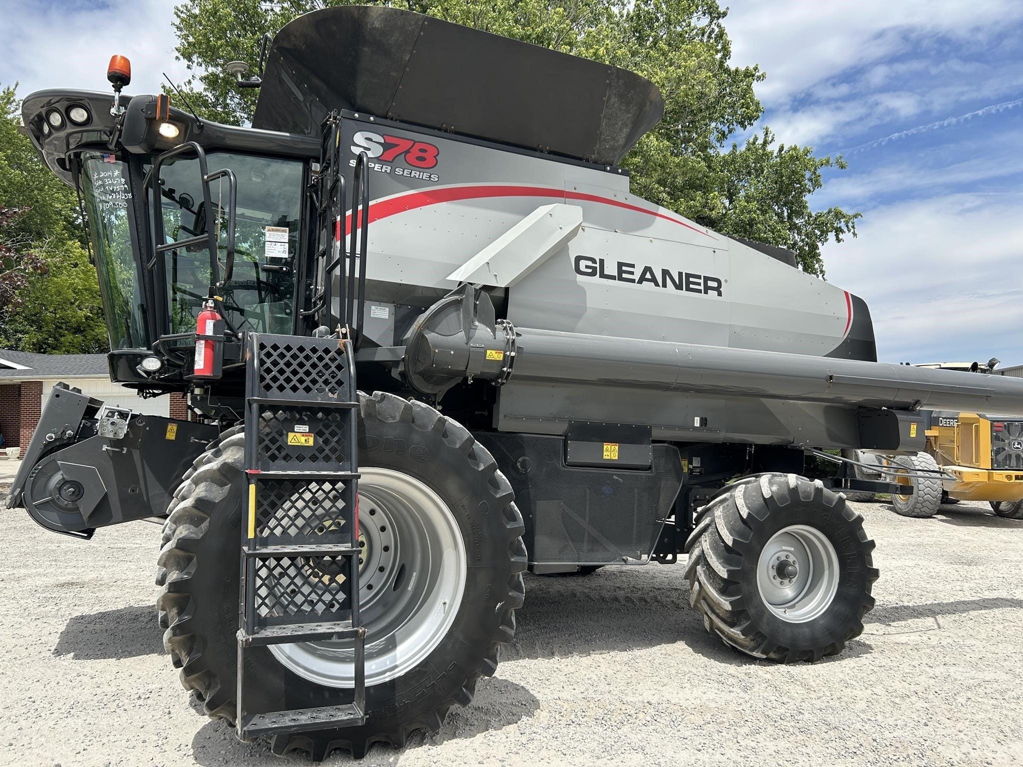 2014 Gleaner S78 Equipment Image0