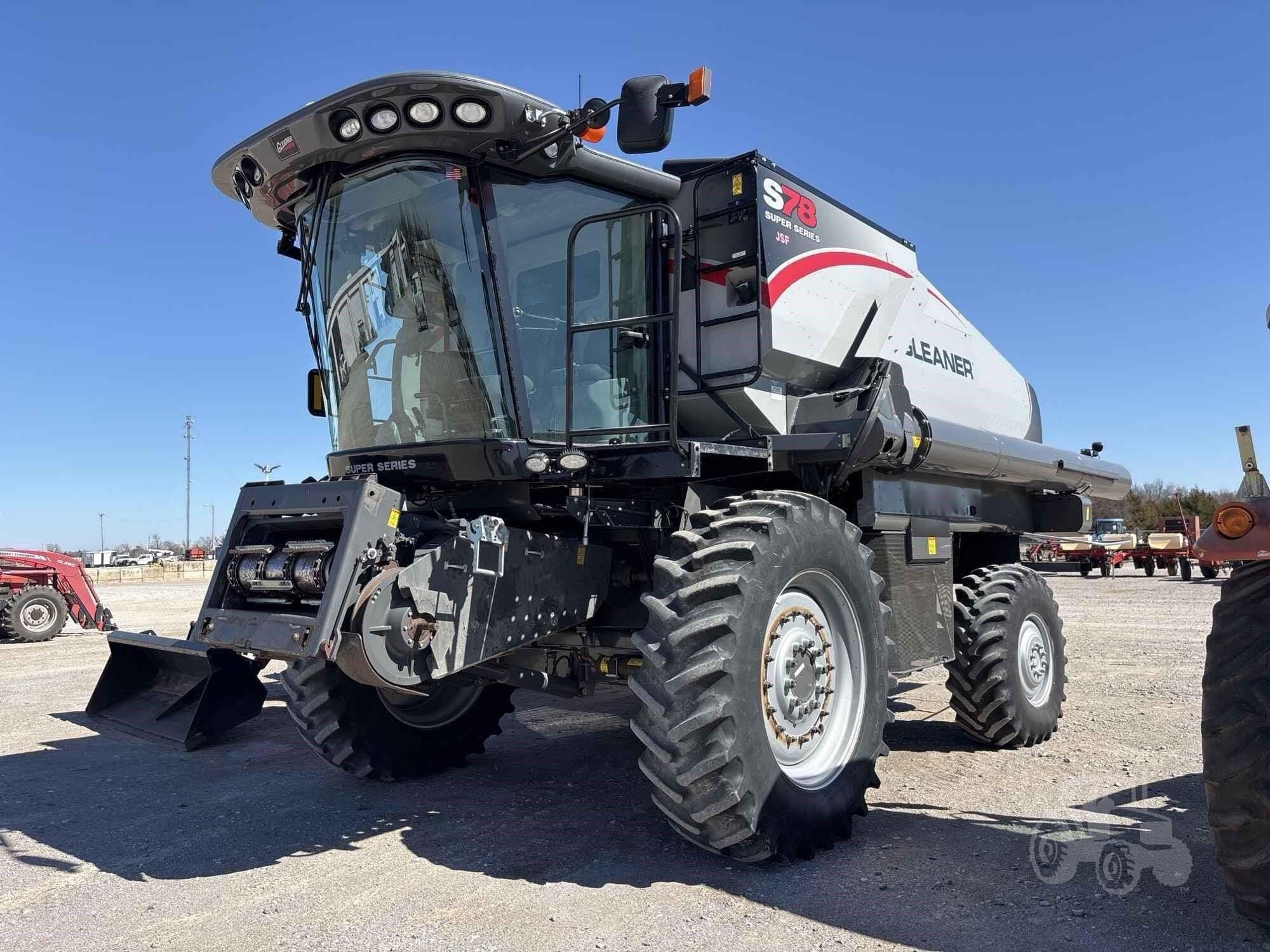 2014 Gleaner S78 Equipment Image0