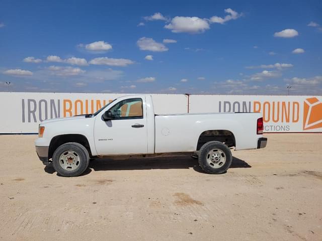 Image of GMC 2500HD equipment image 1