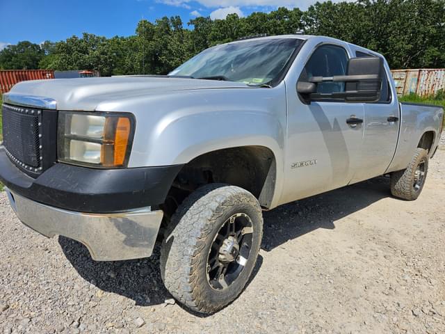 Image of GMC 2500 equipment image 1