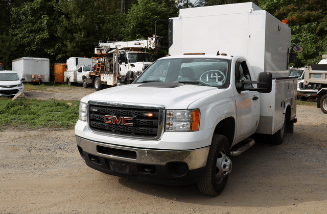 Image of GMC 3500HD equipment image 1
