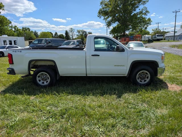 Image of GMC Sierra equipment image 3