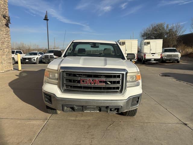 Image of GMC Sierra 1500 equipment image 1