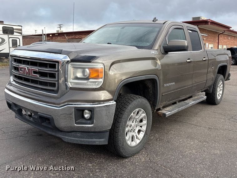 2014 GMC 1500 Equipment Image0