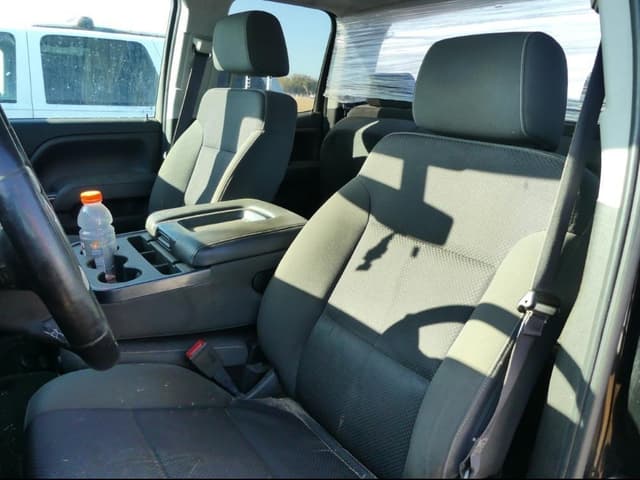 Image of GMC Sierra 1500 equipment image 4