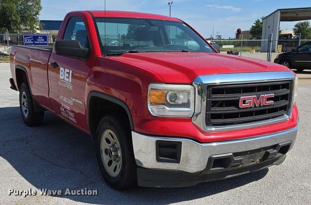 Image of GMC Sierra 1500 equipment image 2