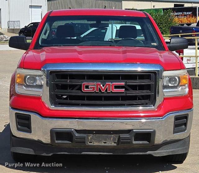 Image of GMC Sierra 1500 equipment image 1