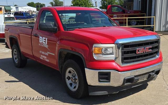 Image of GMC Sierra 1500 equipment image 2