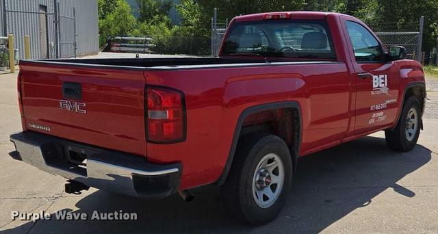 Image of GMC Sierra 1500 equipment image 4