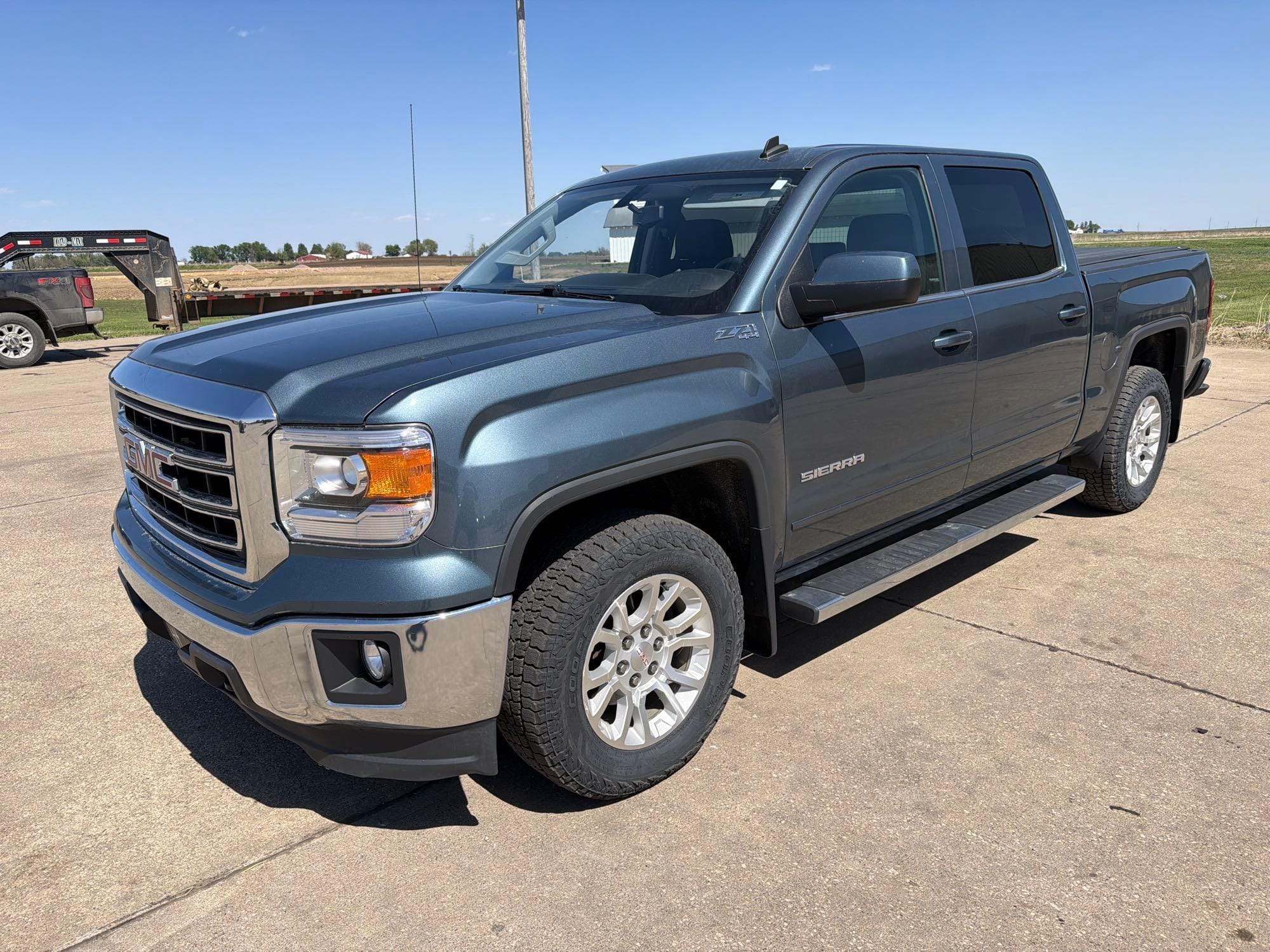 2014 GMC 1500 Equipment Image0